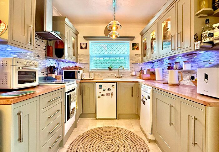 3 Bedroom End Terrace House For Sale In Chantry Road, Gosport, PO12