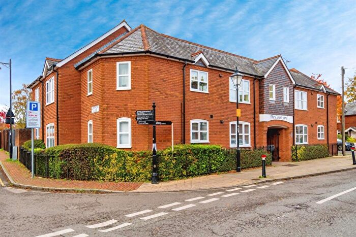 1 Bedroom Apartment For Sale In Latimer Street, Romsey, SO51
