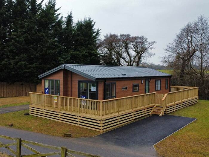 2 Bedroom Lodge For Sale In Goulton Lane, Northallerton, DL6