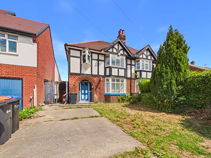 3 Bedroom Semi-Detached House For Sale In Mansfield Road, Skegby, Nottinghamshire, NG17