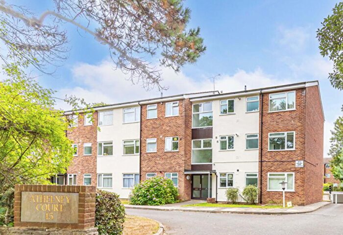 3 Bedroom Flat To Rent In Gervis Road, Bournemouth, BH1