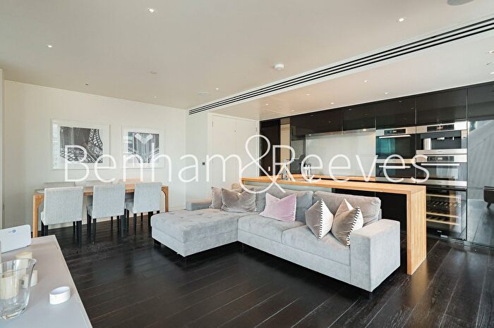 2 Bedroom Flat To Rent In The Heron, Moor Lane, Moorgate, City, EC2Y