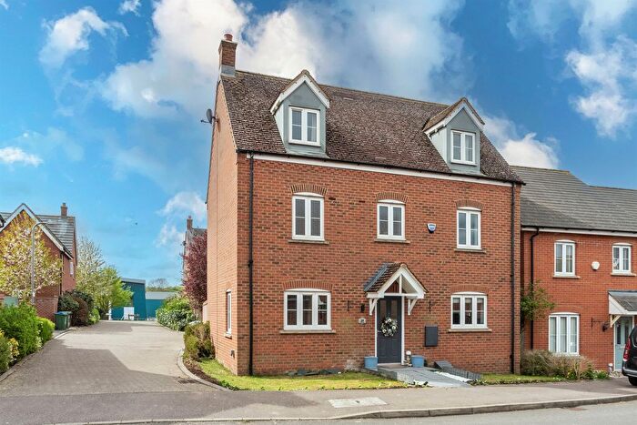 4 Bedroom Detached House For Sale In Durham Road, Pitstone, LU7