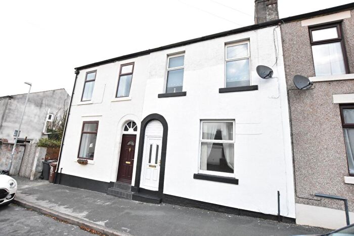 2 Bedroom End Of Terrace House To Rent In Rawlinson Street, Wesham, PR4