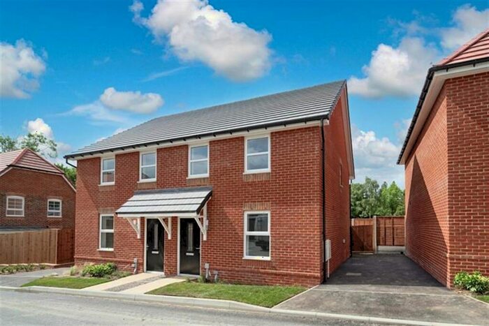 3 Bedroom Semi-Detached House To Rent In Bedroom Semi Detached House In Dragon Way Sturry, CT2