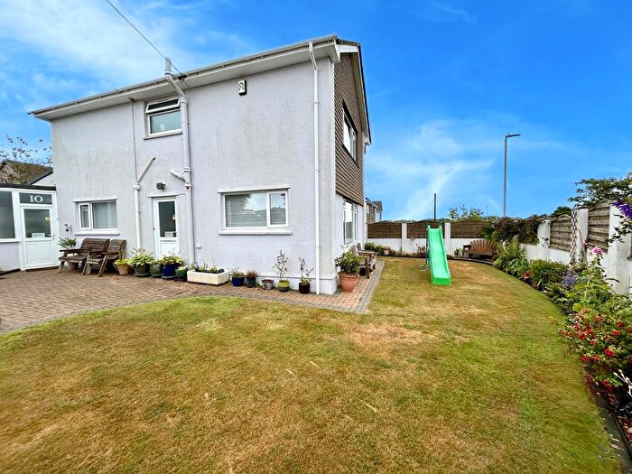 3 Bedroom Detached House For Sale In Gwealdues, Helston, TR13