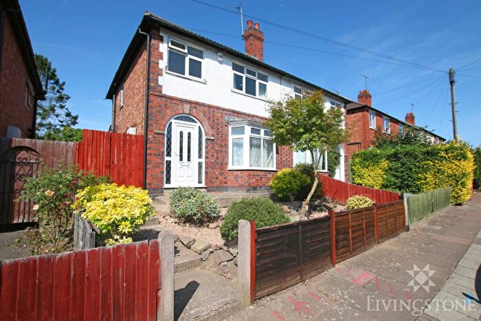 3 Bedroom Semi Detached House To Rent In Gainsborough Rd, Clarendon Park, LE2