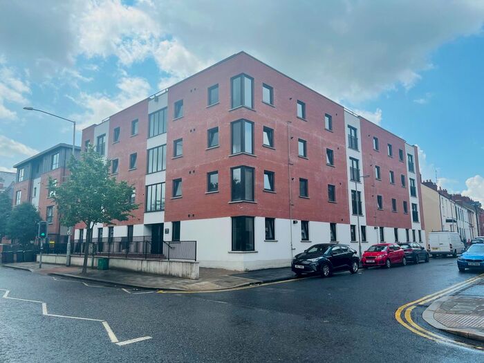 2 Bedroom Flat To Rent In Castlereagh Street, Belfast, BT5