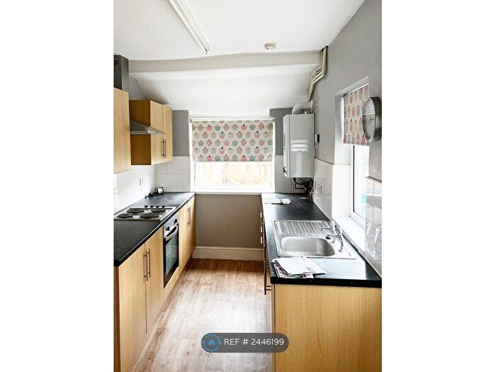 2 Bedroom Terraced House To Rent In Avondale Road, Kettering, NN16