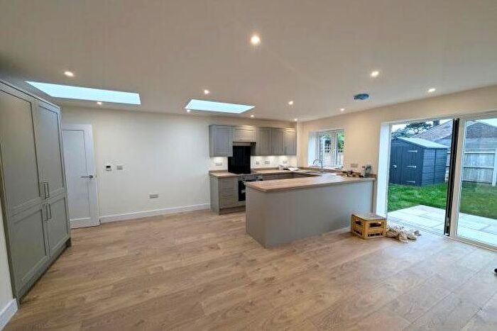 2 Bedroom Bungalow To Rent In Sea Front Estate, Hayling Island, PO11