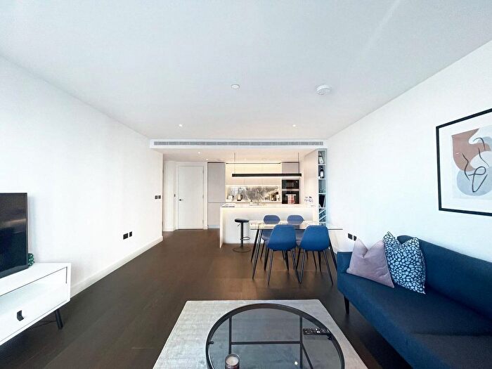 2 Bedroom Flat To Rent In White City Living, London, W12