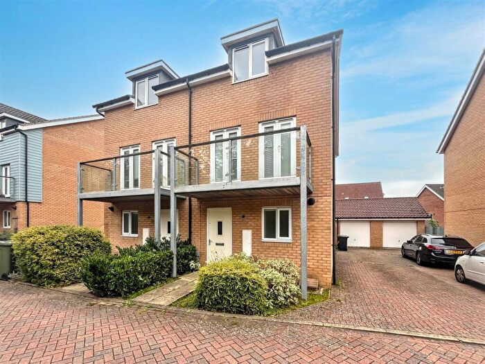 4 Bedroom House To Rent In Willowcroft Way, Cringleford, Norwich, NR4