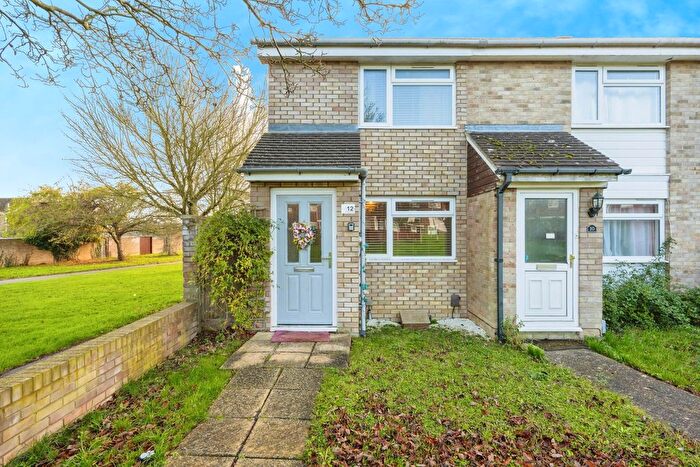 2 Bedroom End Of Terrace House For Sale In Powis Road, Bedford, Bedfordshire, MK41