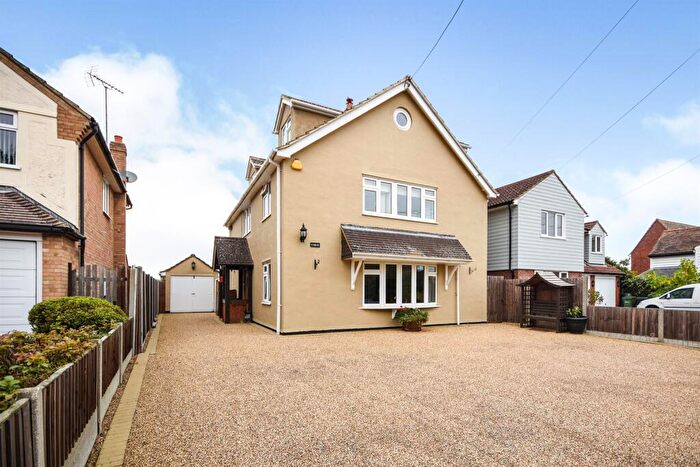 6 Bedroom Detached House For Sale In Hanover Square, Feering, Colchester, CO5