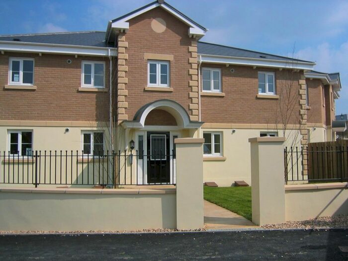 1 Bedroom Flat To Rent In Meadow Brook, Roundswell, Devon, EX31
