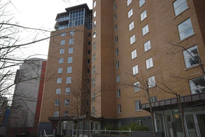 2 Bedroom Flat To Rent In Naxos Building, Isle Of Dogs, London, E14