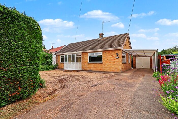 3 Bedroom Bungalow For Sale In Smallholdings Road, Clenchwarton, King's Lynn, Norfolk, PE34