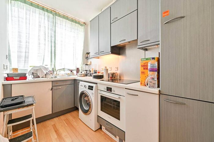 2 Bedroom Flat For Sale In Chelsea Harbour, Chelsea, London, SW10