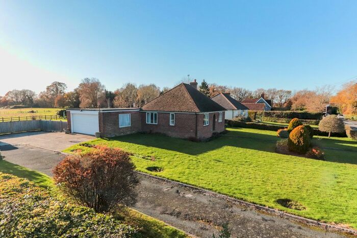 3 Bedroom Detached Bungalow For Sale In Rye Road, Sandhurst, Cranbrook, TN18