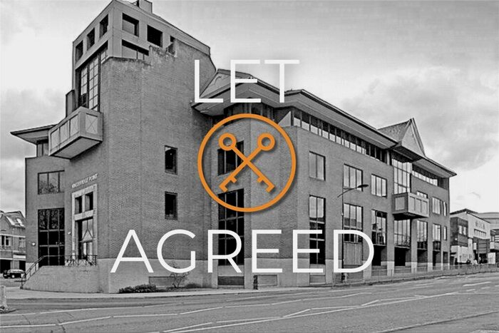 1 Bedroom Apartment To Rent In Kingsbridge Point, Clarence Street, Old Town, Swindon, SN1