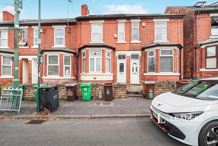 4 Bedroom Terraced House To Rent In Kimbolton Avenue, NG7