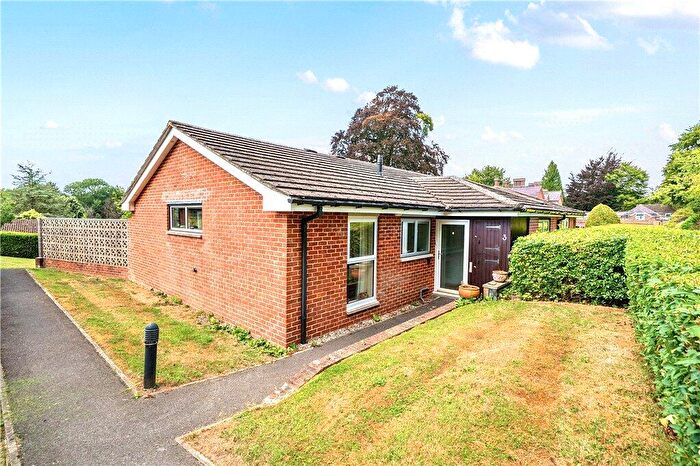 2 Bedroom Semi-Detached Bungalow To Rent In Headbourne Worthy House, Bedfield Lane, Headbourne Worthy, Winchester, SO23