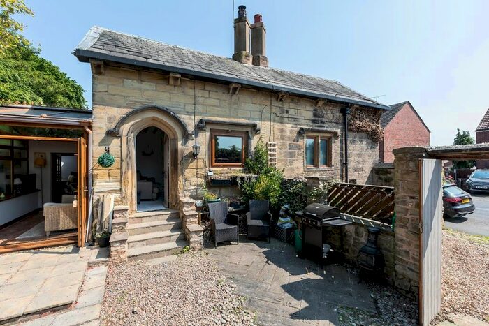 3 Bedroom Detached House For Sale In Station Road, Ackworth, Pontefract, WF7