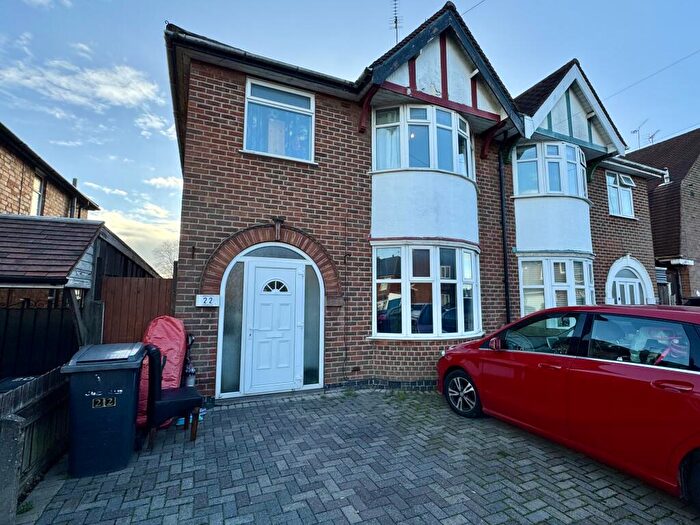 4 Bedroom House To Rent In Barton Road Leicester, LE3