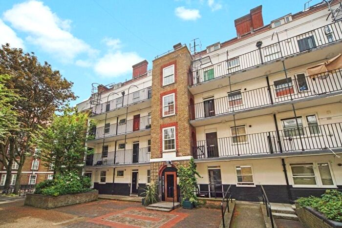 3 Bedroom Flat To Rent In Cranleigh Street, London, NW1