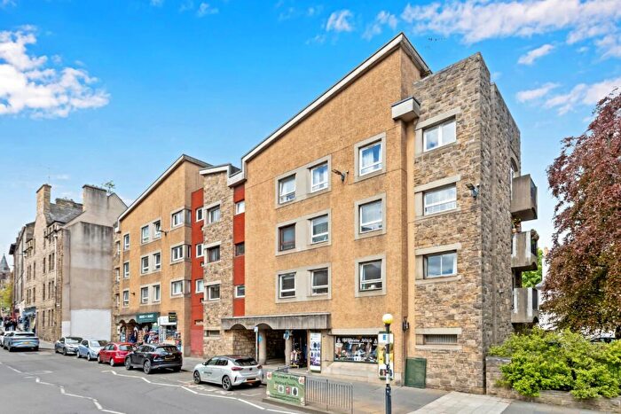2 Bedroom Flat For Sale In / Cannongate, Old Town, Edinburgh, EH8