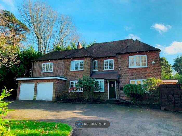 5 Bedroom Detached House To Rent In Birch Road, Chilworth, Southampton, SO16
