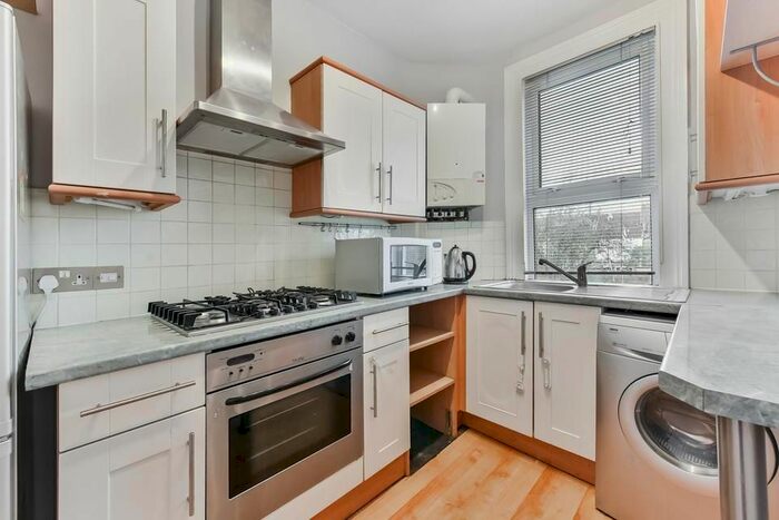 1 Bedroom Flat To Rent In Ashbourne Road, Mitcham, CR4