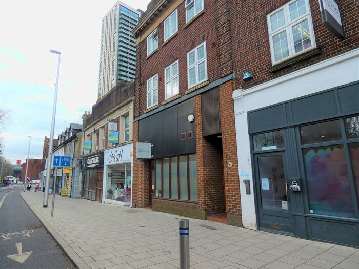 1 Bedroom Flat To Rent In High Street, Woking, GU21