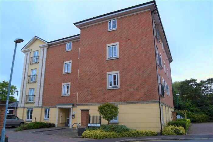 2 Bedroom Flat To Rent In Brunel Crescent, Swindon, SN2