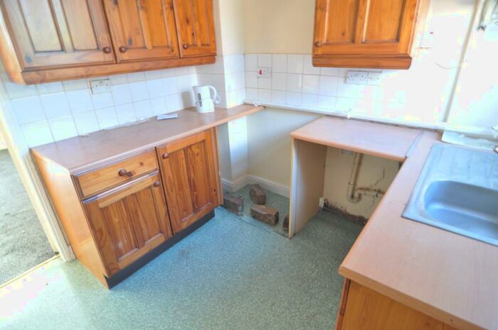 Terraced House To Rent In College Terrace, Darfield, S73