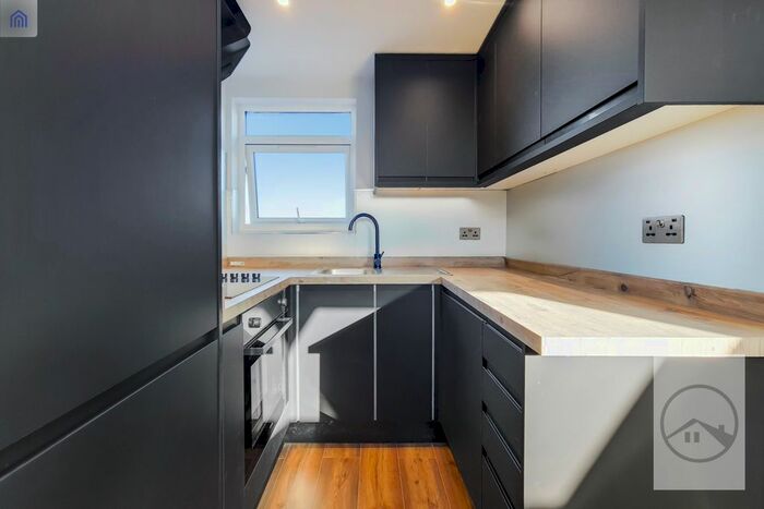 1 Bedroom Flat To Rent In Mitcham Road, Tooting Broadway, SW17