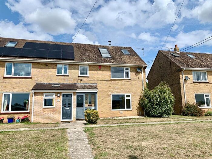 3 Bedroom Semi-Detached House To Rent In Thickwood Lane, Colerne, SN14
