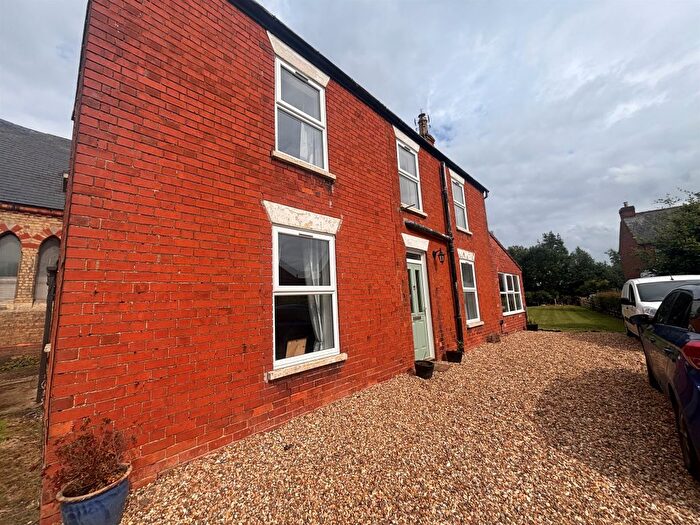 3 Bedroom Detached House For Sale In Hasthorpe Road, Sloothby, Alford, LN13