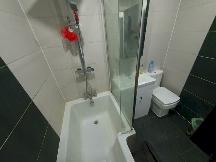 1 Bedroom Flat To Rent In Arbour Edge, King George V Drive East, Heath, CF14