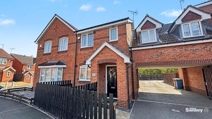 3 Bedroom Coach House For Sale In Winster Way, Mansfield, NG18