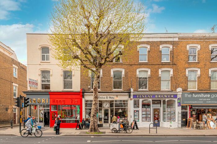 5 Bedroom Flat To Rent In Shepherds Bush Road, Shepherd's Bush, London, W6