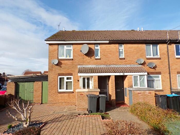 1 Bedroom Flat For Sale In Colehill Crescent, Bournemouth, BH9