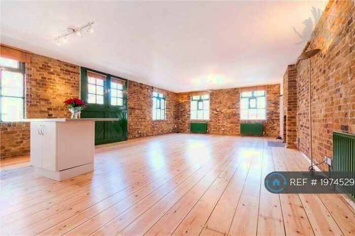 1 Bedroom Flat To Rent In Curtain Road, London, EC2A