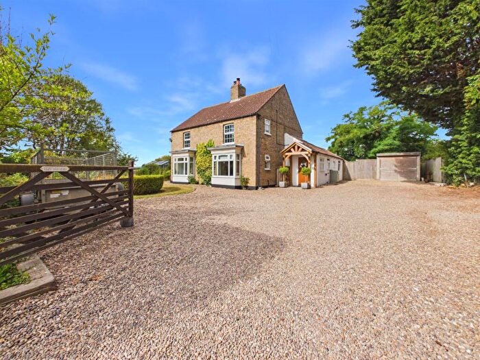 4 Bedroom Detached House For Sale In Alford Road, Thoresthorpe, Alford, LN13