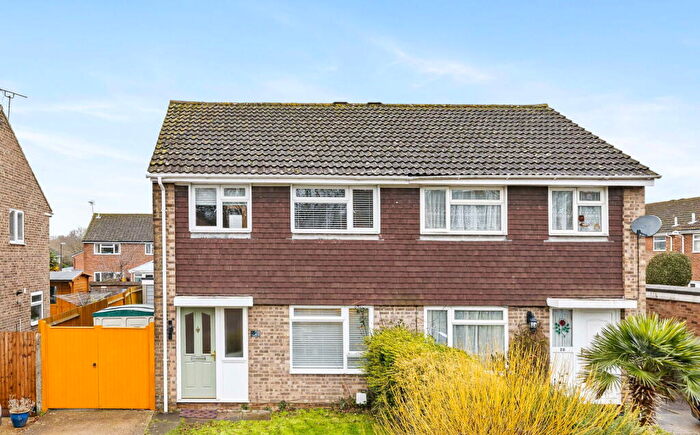 3 Bedroom Semi Detached House For Sale In Burdocks Drive, Burgess Hill West Sussex, RH15