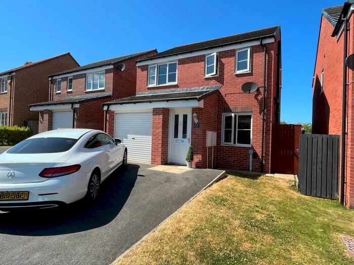 3 Bedroom Detached House For Sale In Hunters Place, Guisborough, North Yorkshire, TS14