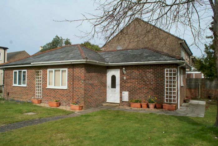 1 Bedroom Semi-Detached House To Rent In Leigh Road, Havant, PO9