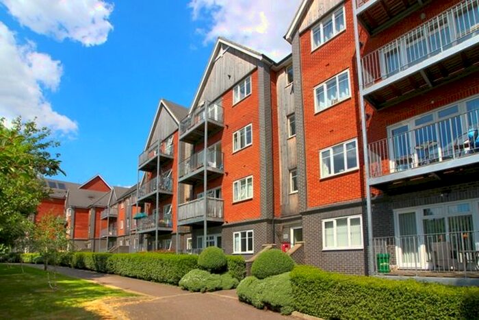 1 Bedroom Flat To Rent In Millward Drive, Bletchley, Milton Keynes, MK2