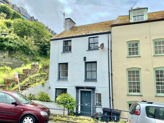 Houses for sale & to rent in EX34 8PA, Osborne Road, Central