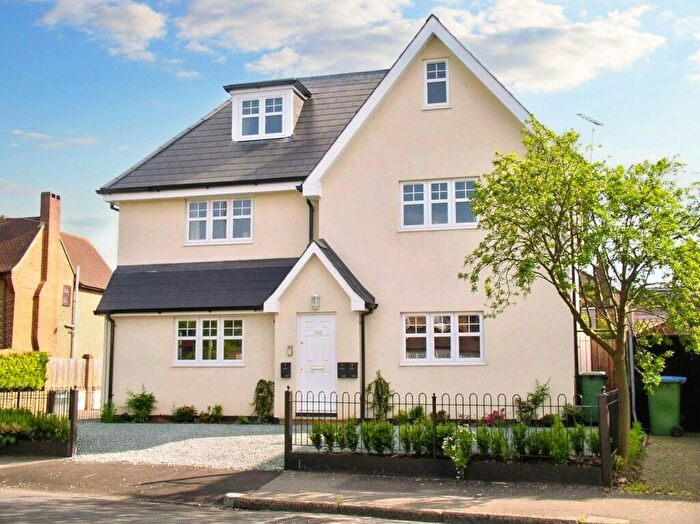 1 Bedroom Flat To Rent In Hersham Road, Walton On Thames, KT12